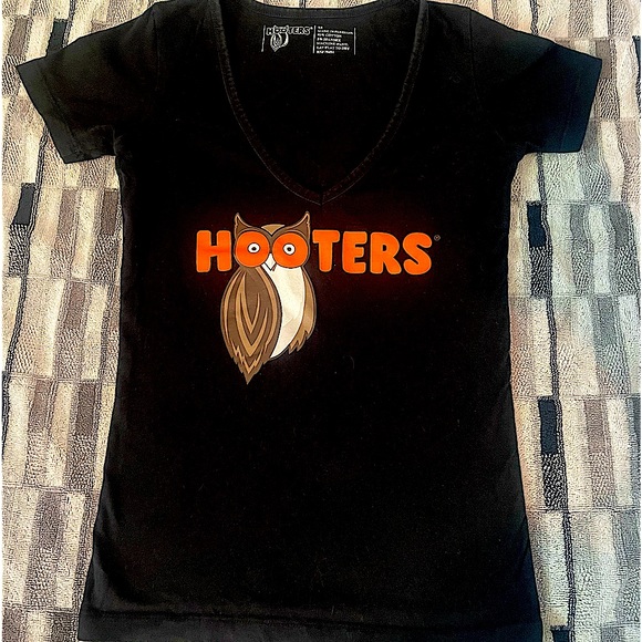 Hooters New V-Neck Uniform Top - Picture 1 of 1